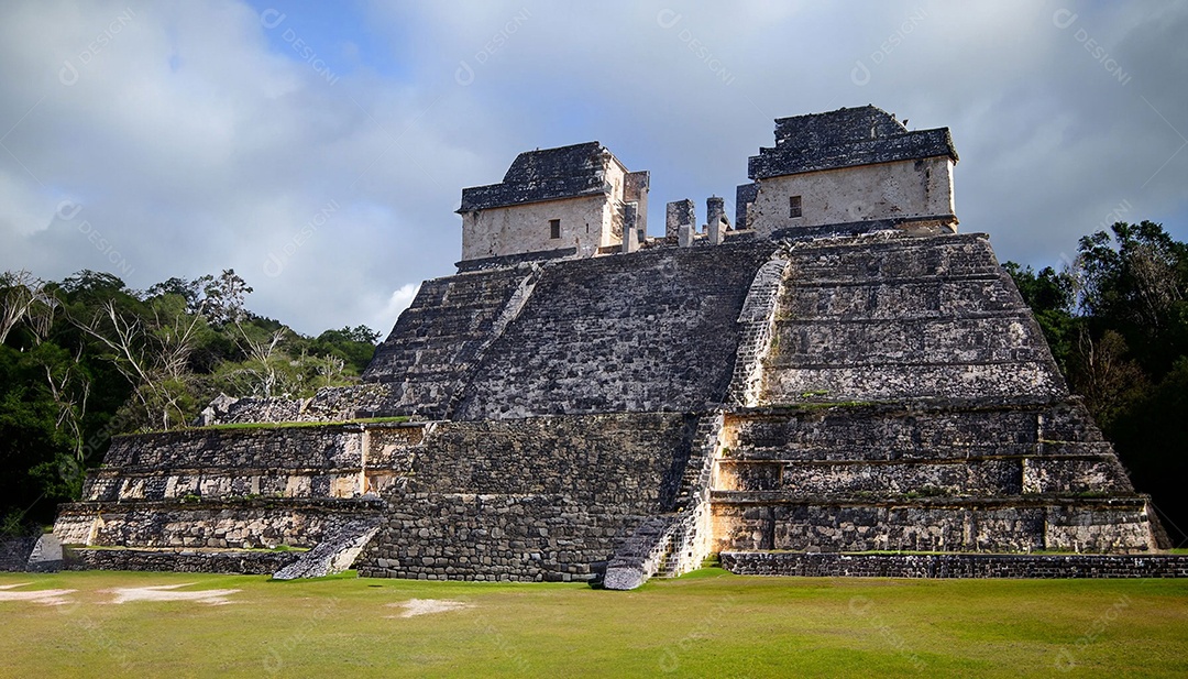 Vista monumento chichen itza no México