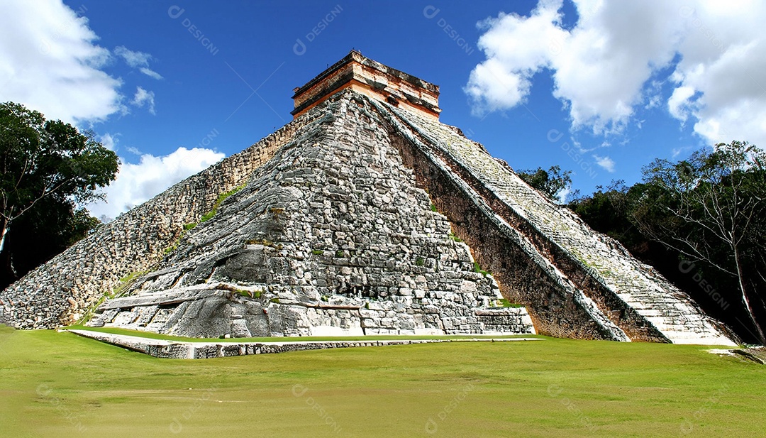 Vista monumento chichen itza no México