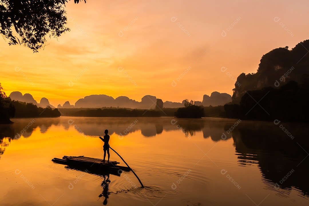 Paisagem Natureza Vista do Lago Nong Thale em Krabi Tailândia