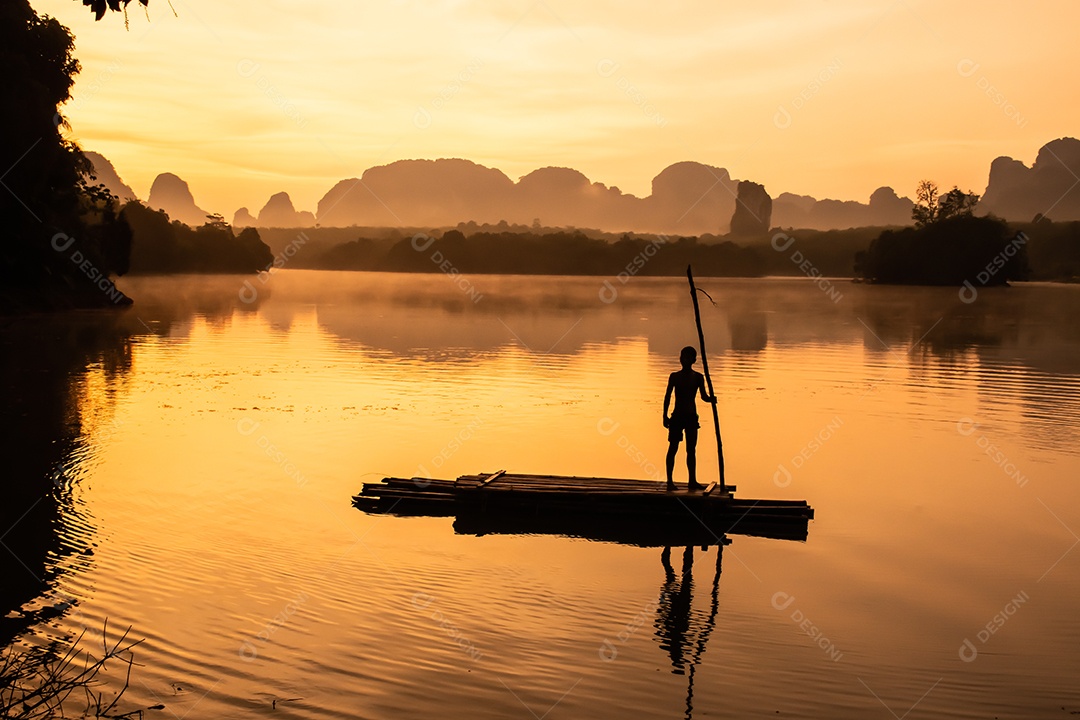 Paisagem Natureza Vista do Lago Nong Thale em Krabi Tailândia