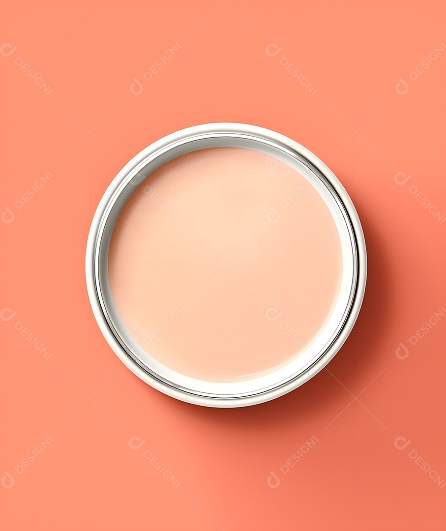 Lata de tinta de cor neutra em fundo rosa