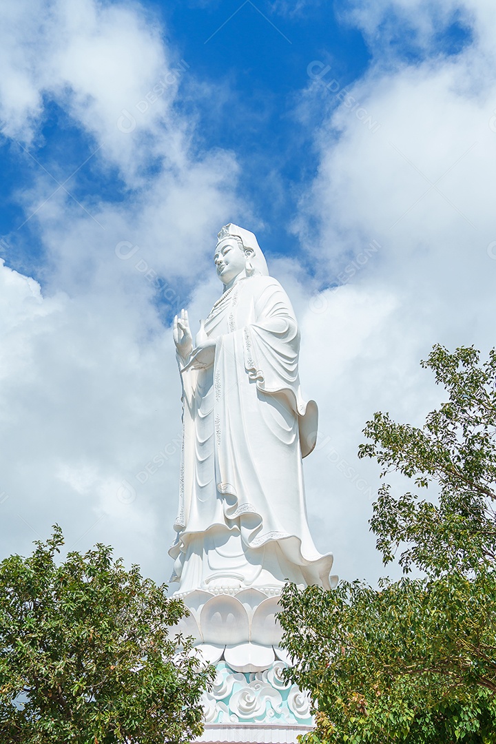 Templo Linh Ung Pagoda ou Lady Big Buddha na cidade de Da Nang.
