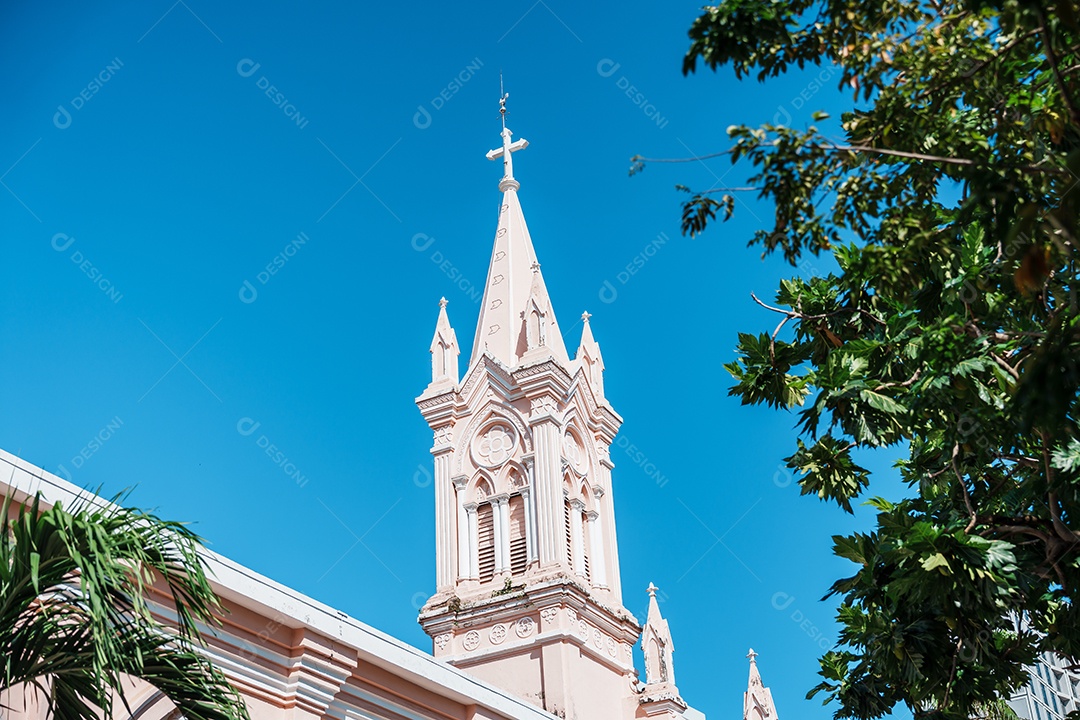 Igreja da Catedral Rosa Da Nang. Marco e popular para atração turística.