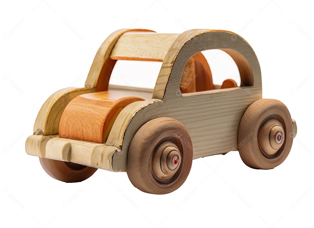 Brinquedo de carro de madeira sobre fundo branco