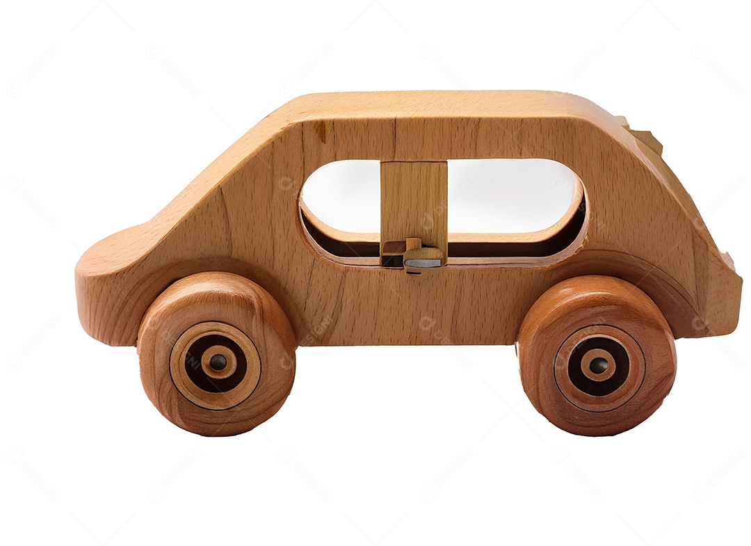 Brinquedo de carro de madeira sobre fundo branco