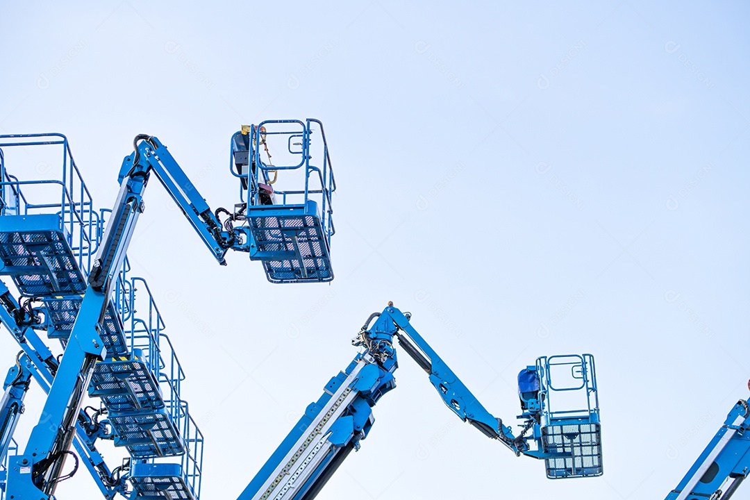 Plataforma elevatória articulada