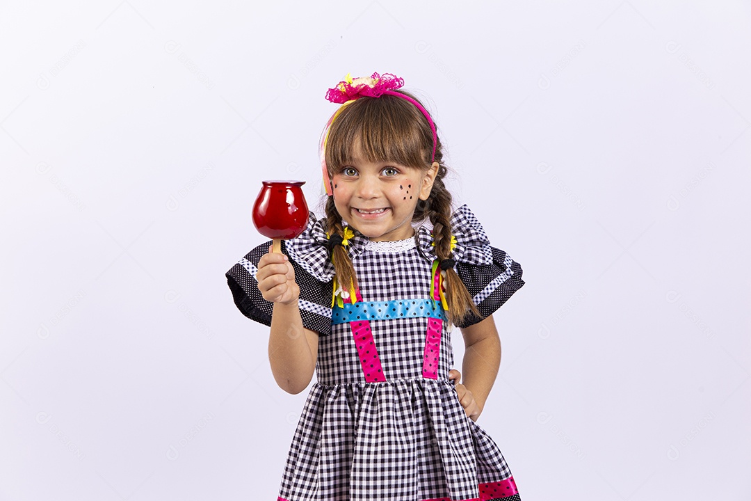 Garota fantasiados para comemorar festa junina