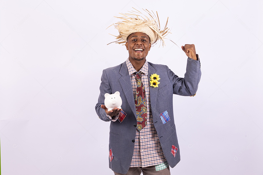 Homem com trajes de festa junina