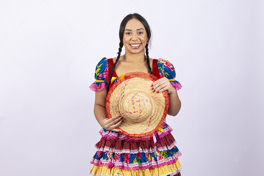 Linda mulher com vestido de festa junina