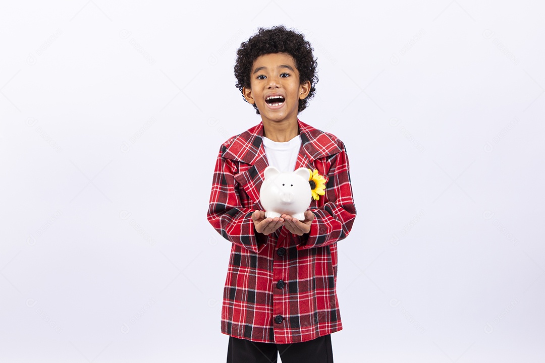 Menino com trajes de festa junina