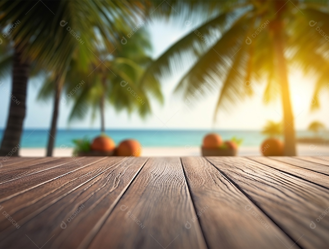 Tampo de madeira sobre fundo desfocado de uma praia ao nascer do sol.