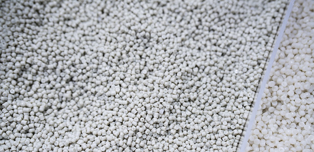 Resina plástica reciclada pós-consumo