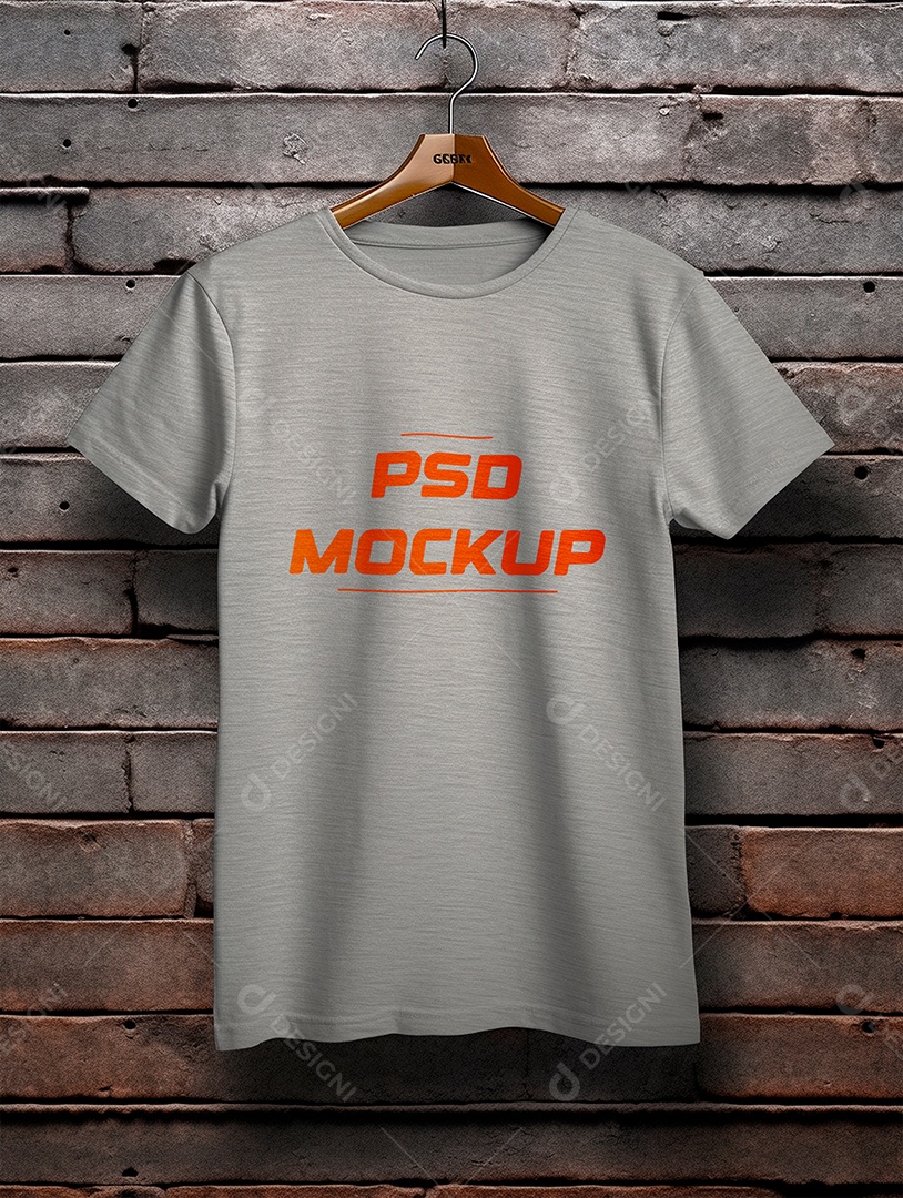 Mockup Camiseta Cinza No Cabide PSD Editável