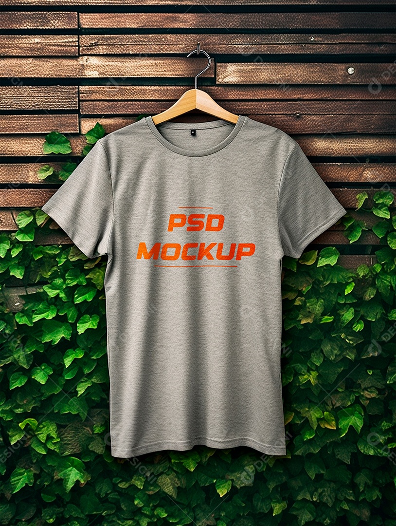 Mockup Camiseta Cinza No Cabide PSD Editável