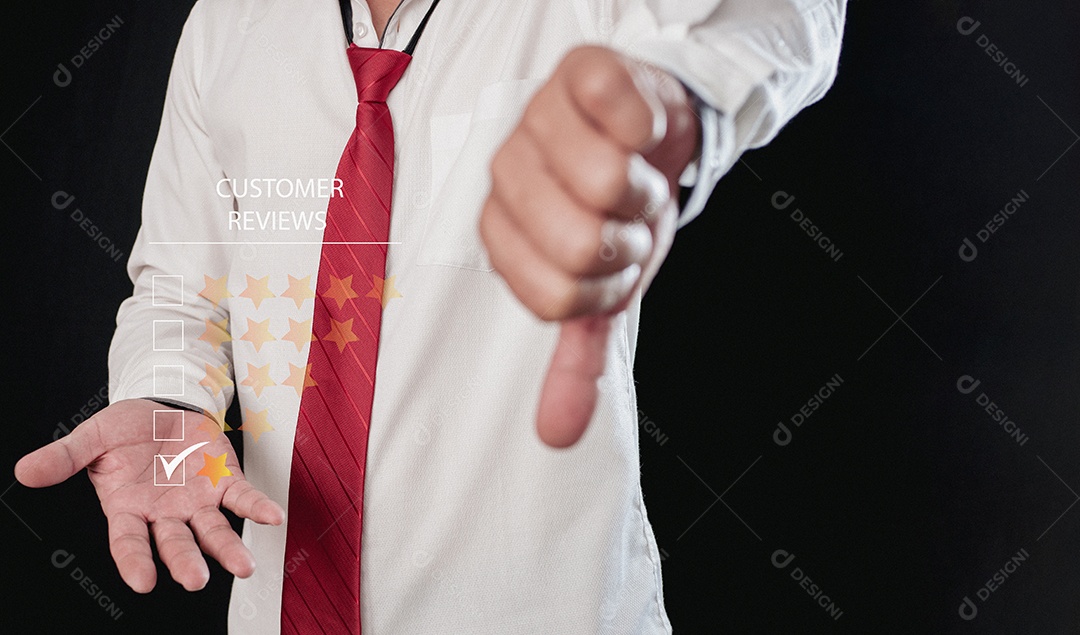 experiência de insatisfação do cliente conceito. O empresário avaliou com uma estrela pelo serviço prestado.