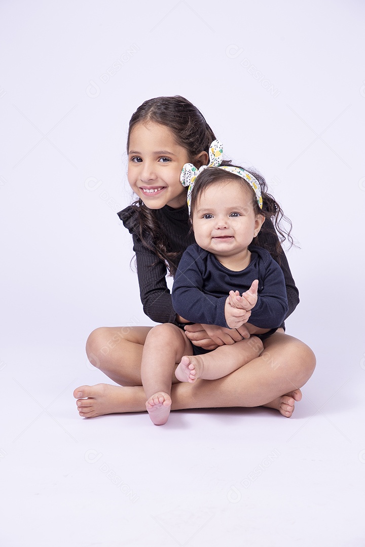 Lindas crianças meninas sorridentes