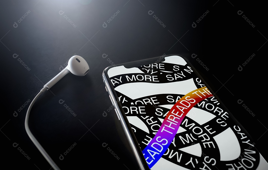 Threads, novo aplicativo Meta na tela do smartphone.