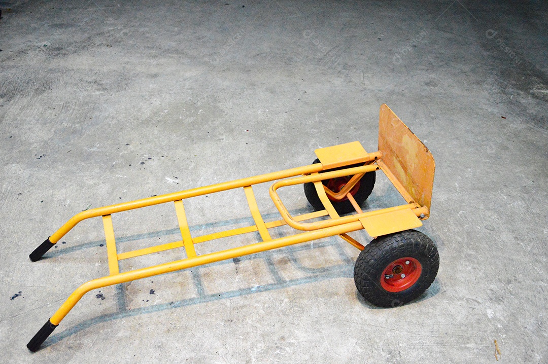 Carro amarelo de transporte