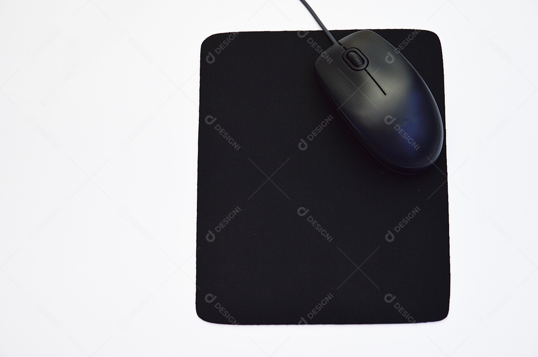 Mouseped preto com mouse