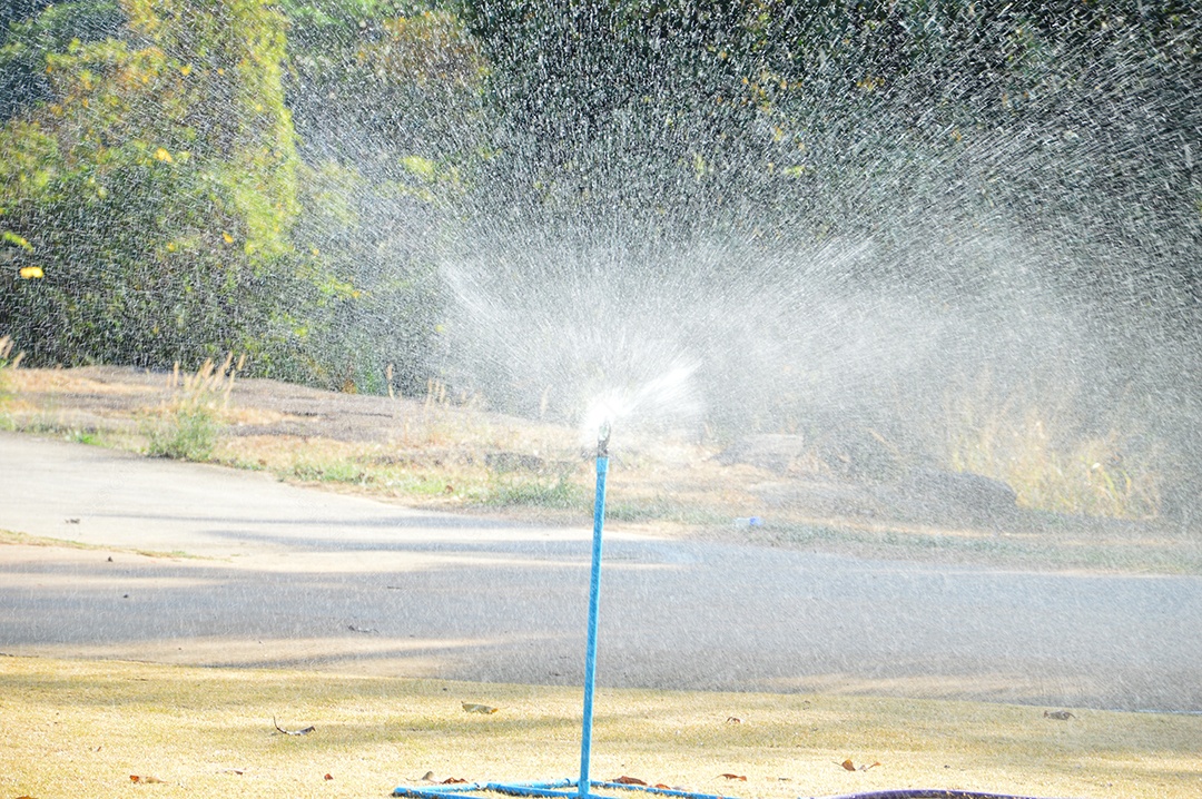 Aspersor de água para jardim