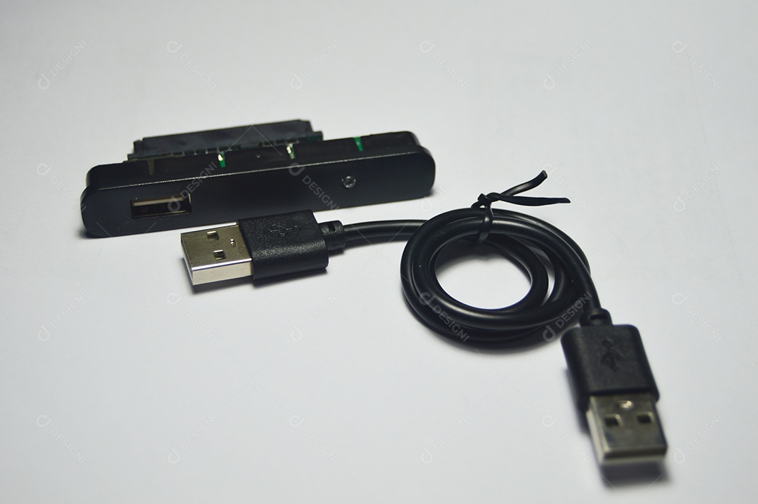 Cabos preto de USB