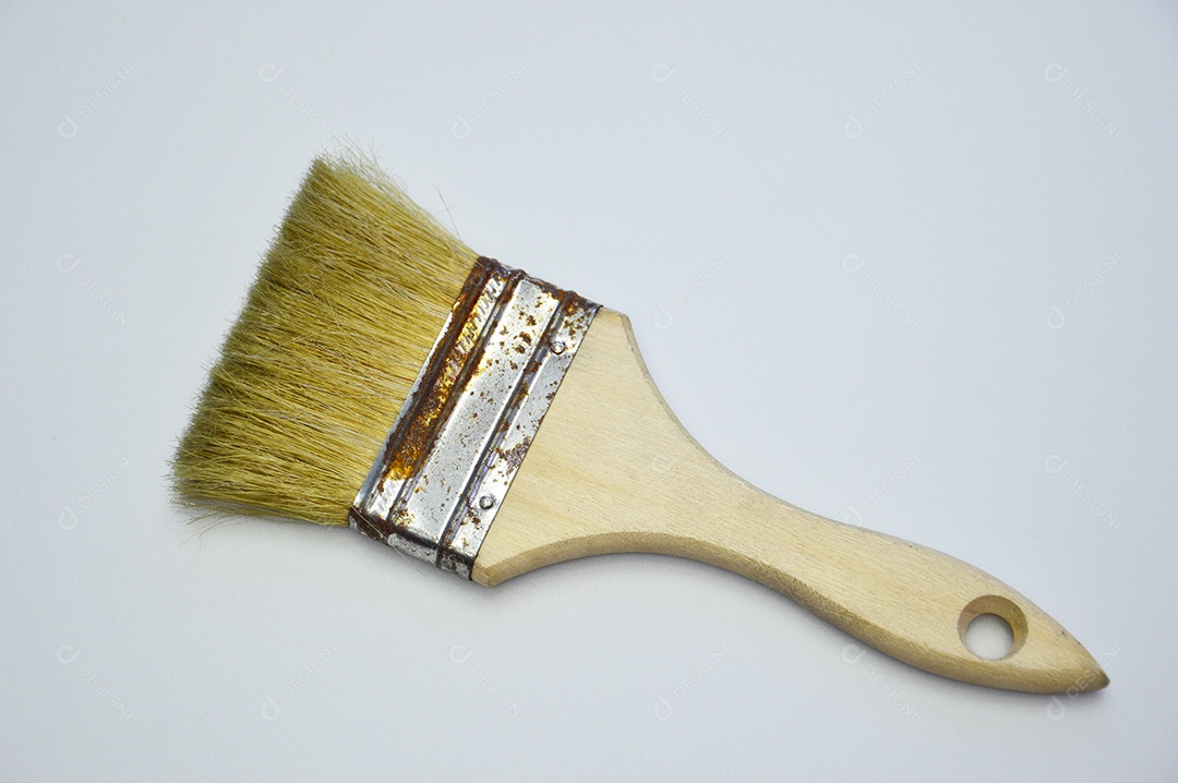 Pincel de pintura com cabo marrom