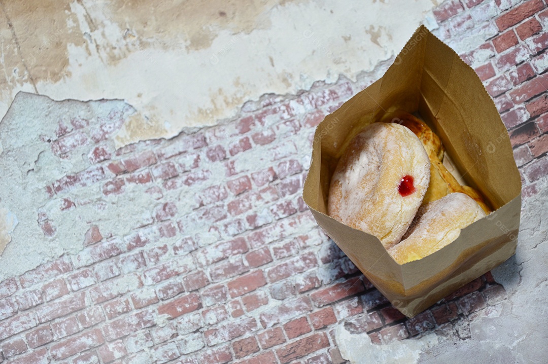 Sacola com deliciosos donuts