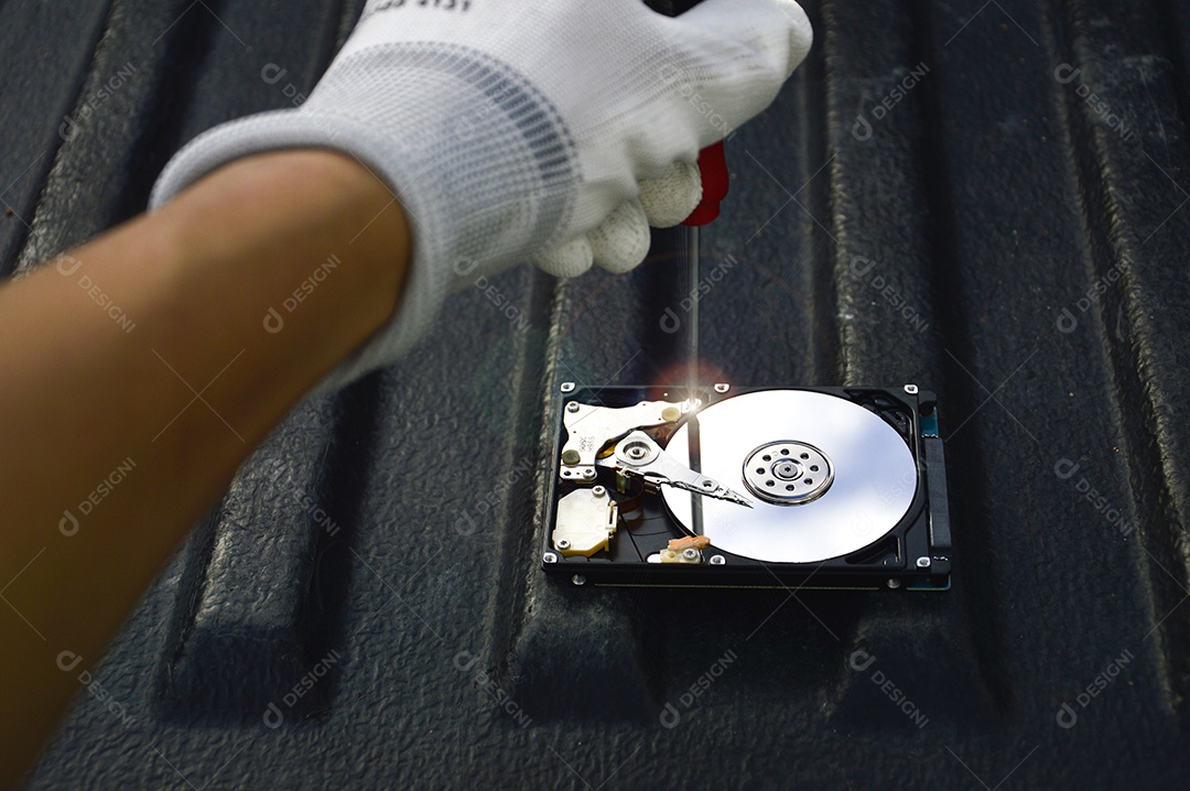 As unidades de disco rígido de 2,5 polegadas ainda são populares.