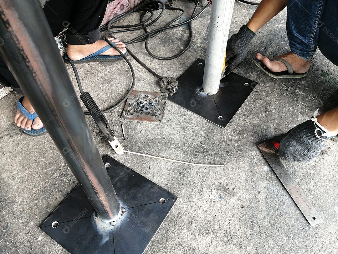 Representa uma operação insegura. Não usar proteção