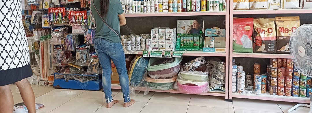 Chonburi, Tailândia Pet shop e pet food são muito populares entre os amantes dos animais.