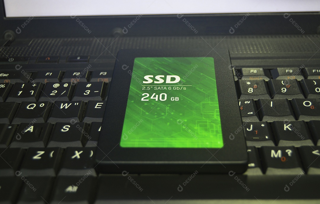 As unidades SSD são muito populares hoje em dia, os SSD são colocados em laptops