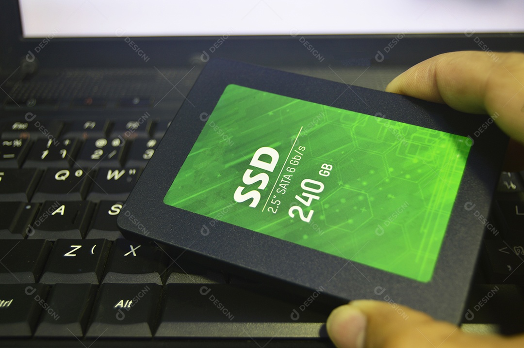 As unidades SSD são muito populares hoje em dia, os SSD são colocados em laptops