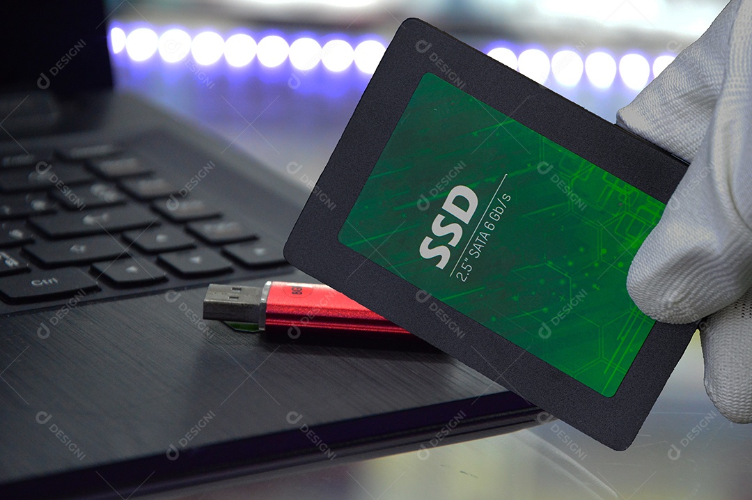 Os discos rígidos SSD são muito populares hoje em dia. Devido ao seu rápido desempenho e economia de energia