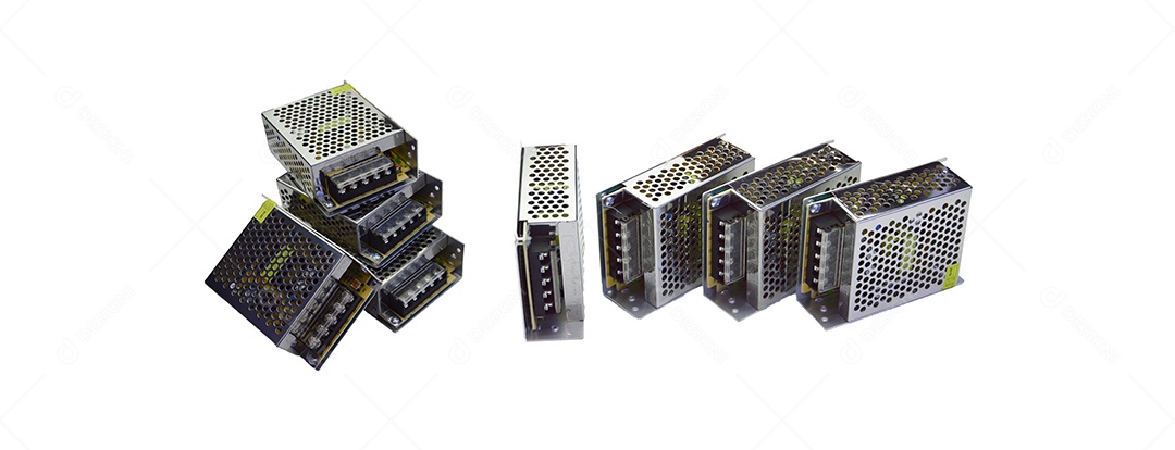 Imagem de alimentação CC para conversor de tensão (com traçado de recorte)