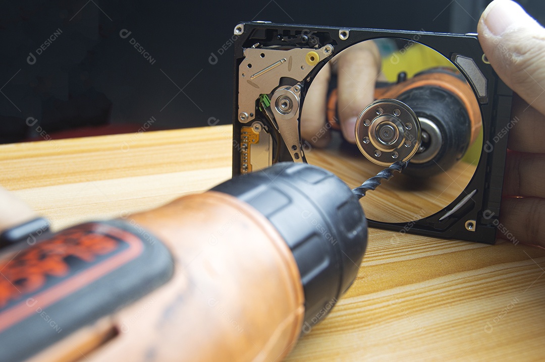 Disco rígido sendo hackeado conceito de sistema