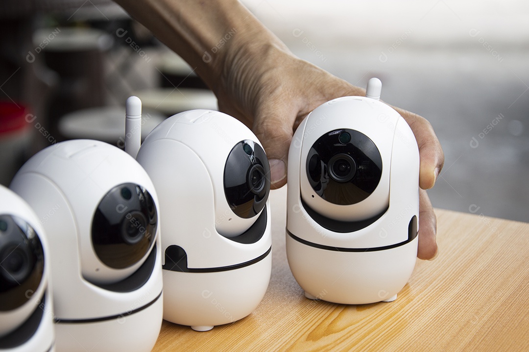 Câmeras IP brancas muito populares para fins de segurança