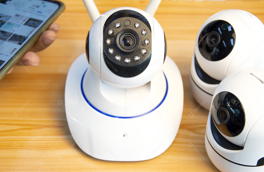 Instale câmeras IP CCTV ou sistemas de vigilância de tecnologia avançada