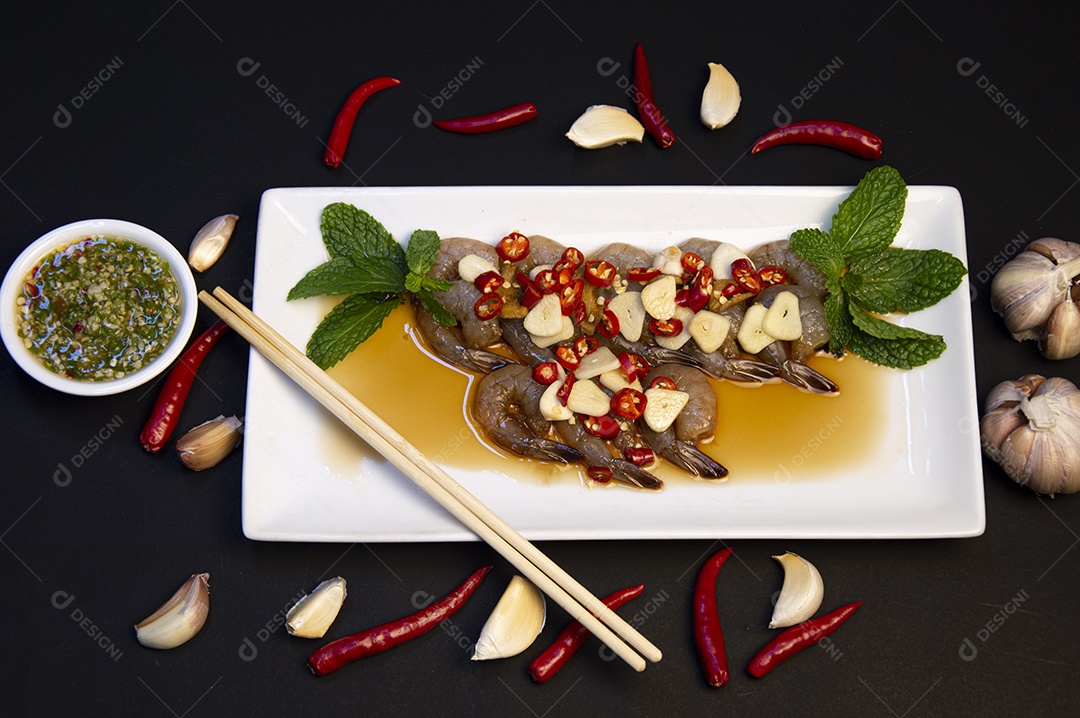 Camarão em conserva com molho coreano