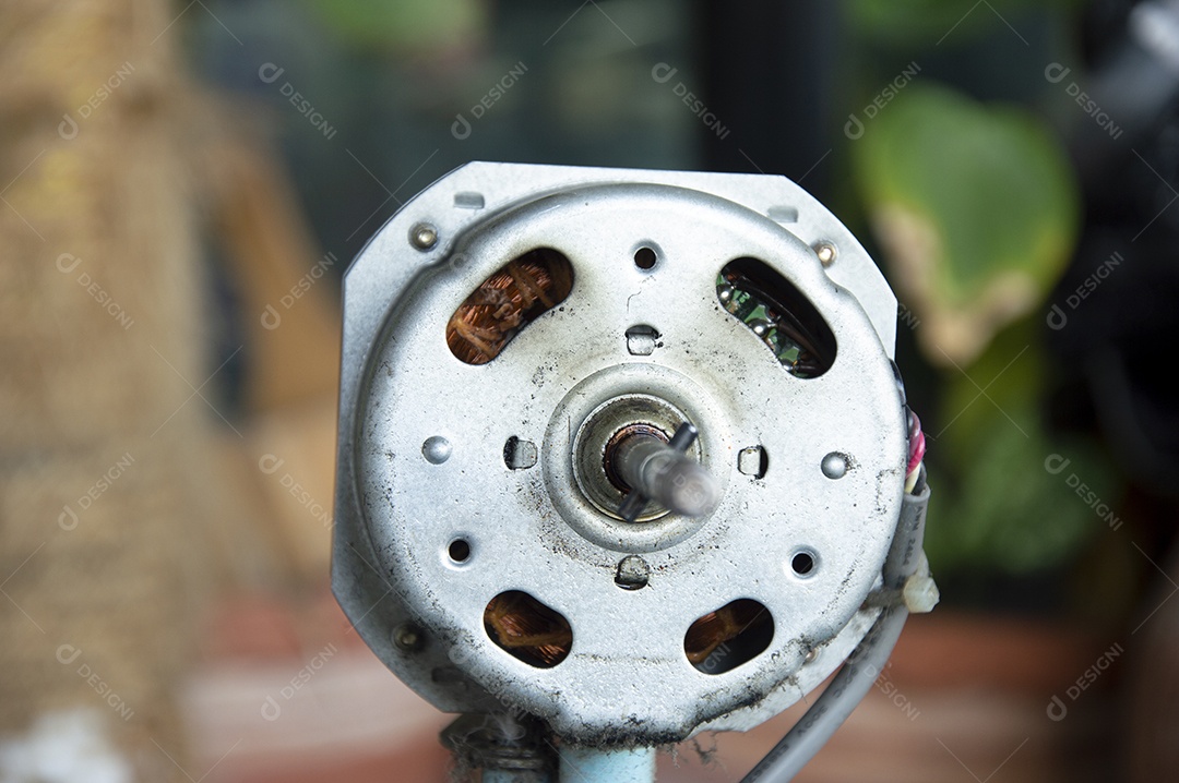 Vista frontal do motor do ventilador reparo