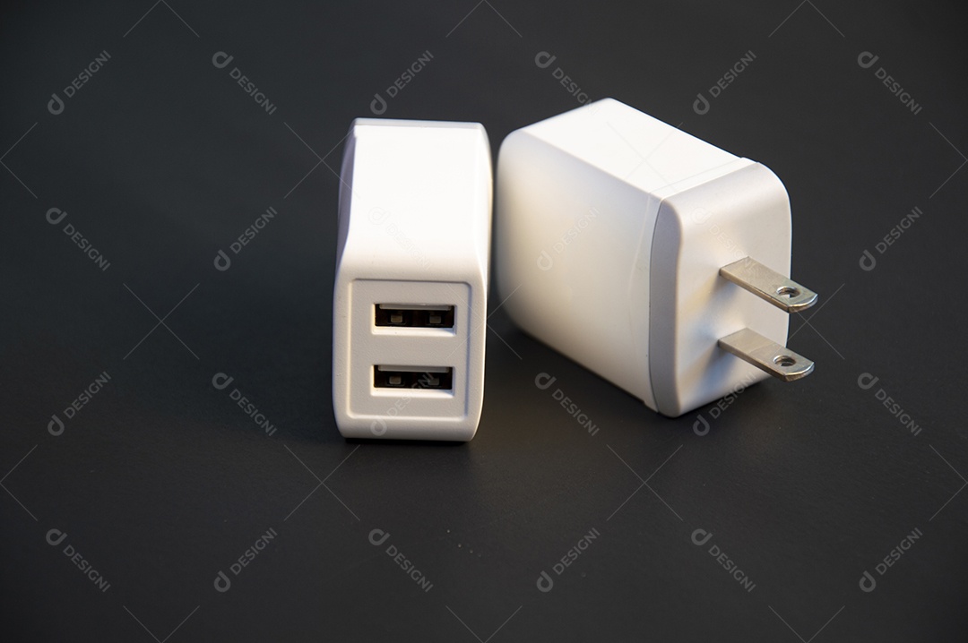 Carregador usb branco 2 portas