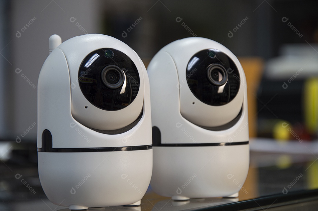 Câmeras IP brancas muito populares para fins de segurança