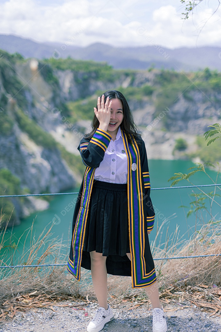 Aluna que aprenderam com sucesso estudam graduação