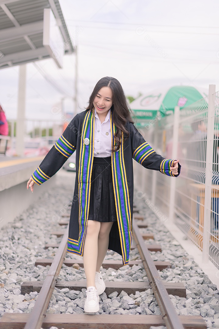 Aluna que aprenderam com sucesso estudam graduação