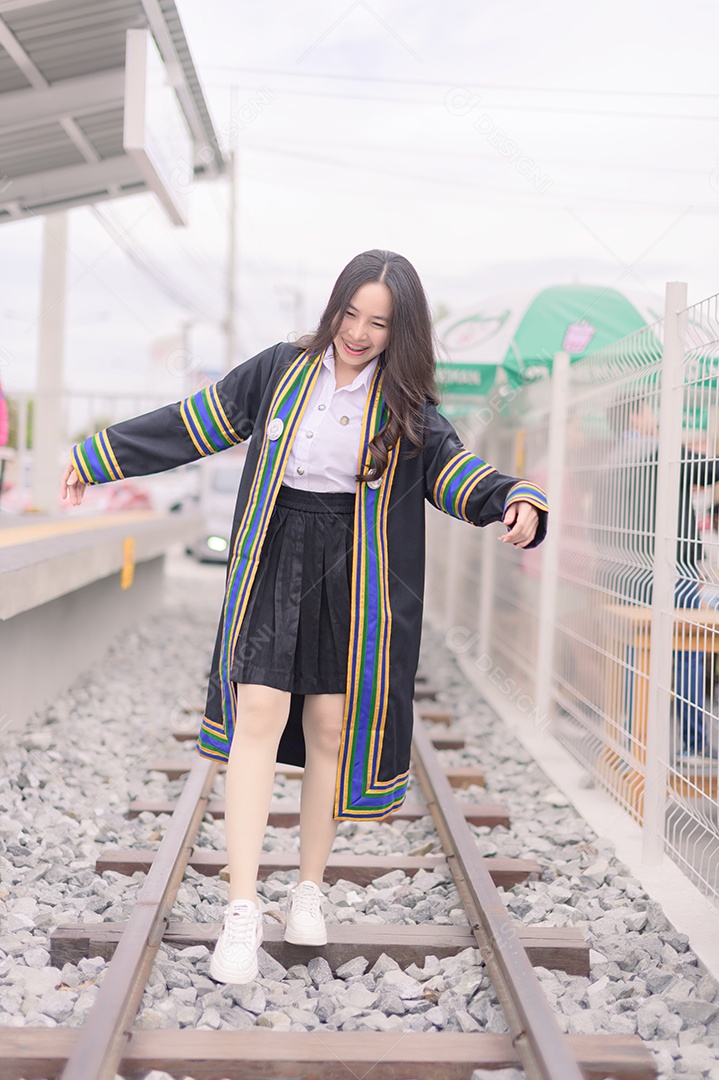 Aluna que aprenderam com sucesso estudam graduação