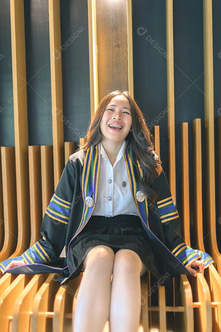 Aluna que aprenderam com sucesso estudam graduação