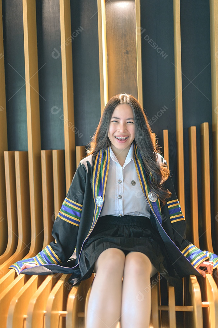 Aluna que aprenderam com sucesso estudam graduação