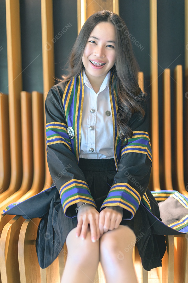 Aluna que aprenderam com sucesso estudam graduação