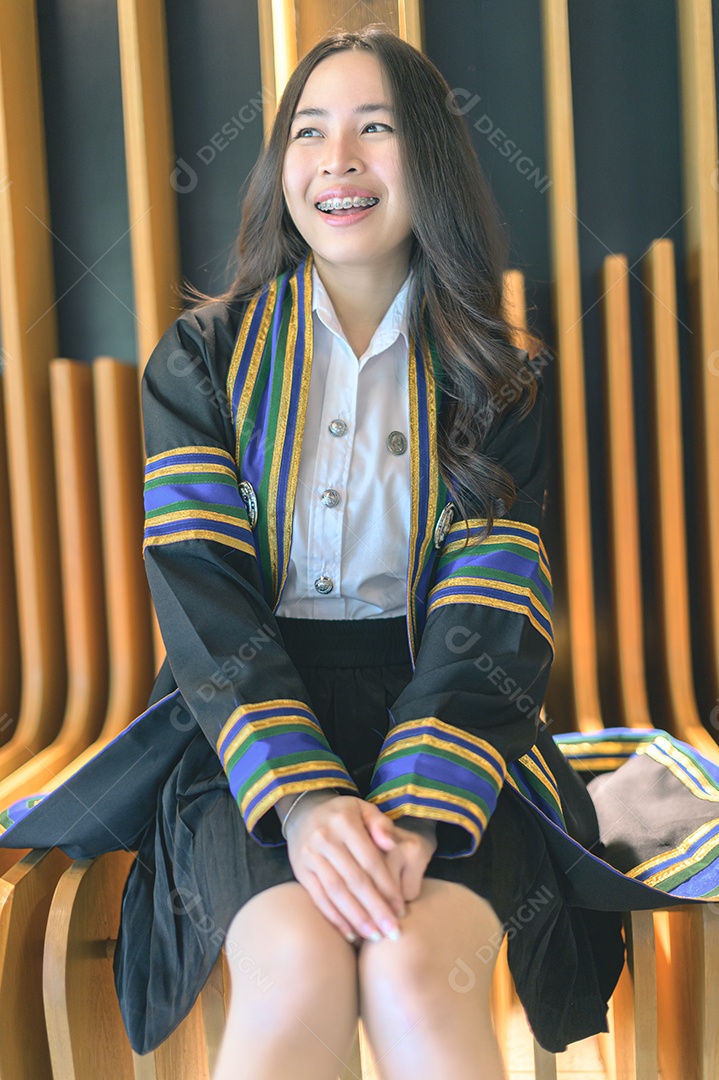 Aluna que aprenderam com sucesso estudam graduação