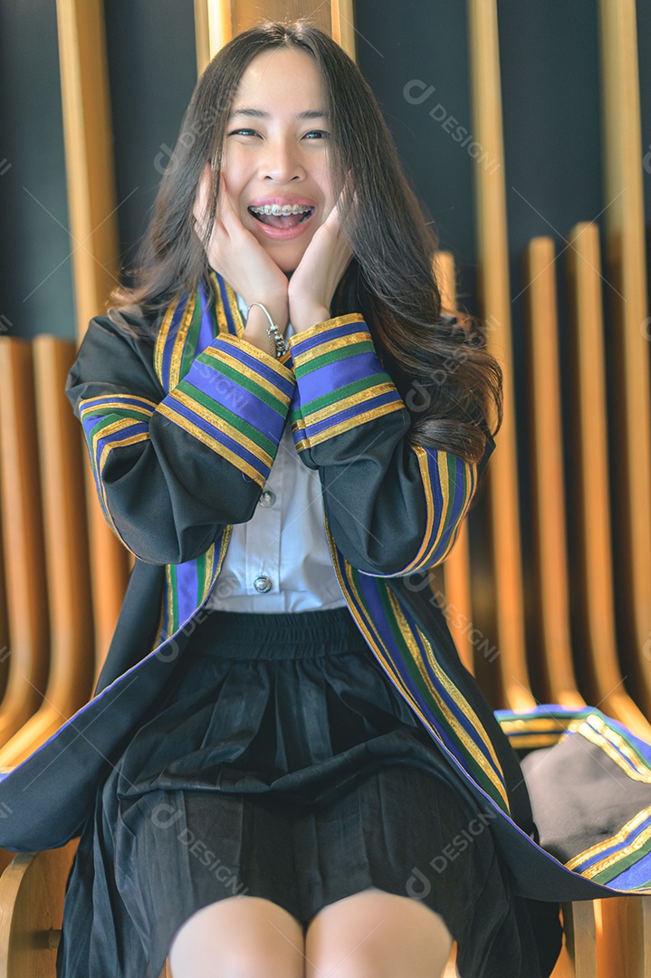 Aluna que aprenderam com sucesso estudam graduação