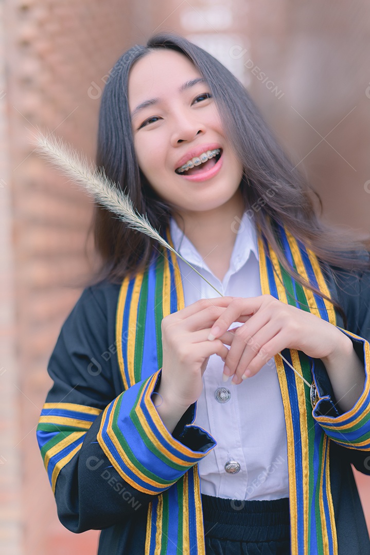 Aluna que aprenderam com sucesso estudam graduação